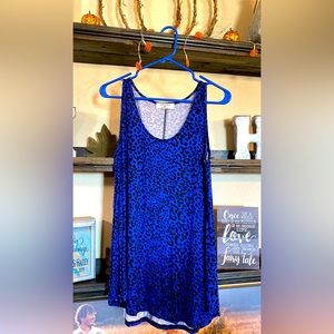 Great brand new top perfect condition. Bright leopard print top.